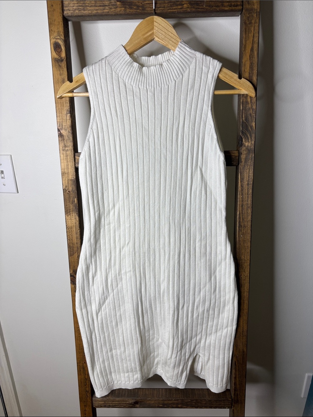 SHEIN White Ribbed Sleeveless Mini Dress Size M